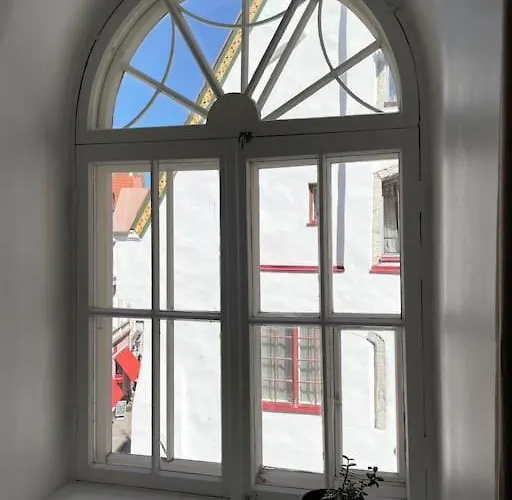 Unique In Vanalinn, Old Town Апартаменты *